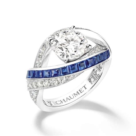 CHAUMET .